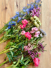 Load image into Gallery viewer, May 29, 2025 - Floral Design + Espresso Martinis
